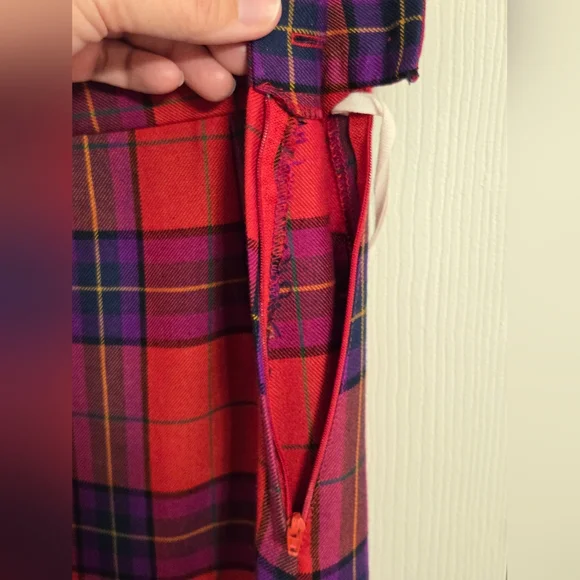Joseph Ribkoff Vintage Plaid Red and Purple Women's Blazer and Skirt Set Size 10 - Picture 8 of 12